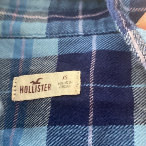BUNDLE! Hollister Flannels! - Picture 11 of 11